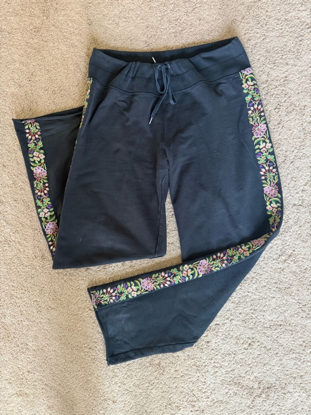 Lucky Brand Vintage Y2K Embroidered Sweatpants Size Large Wide Leg